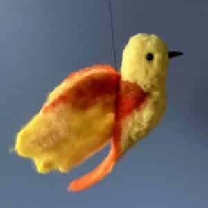 one of a kind vogeltje van vilt "dancing and laughing