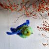 VERKOCHT one of a kind vogeltje van vilt "taking my place"