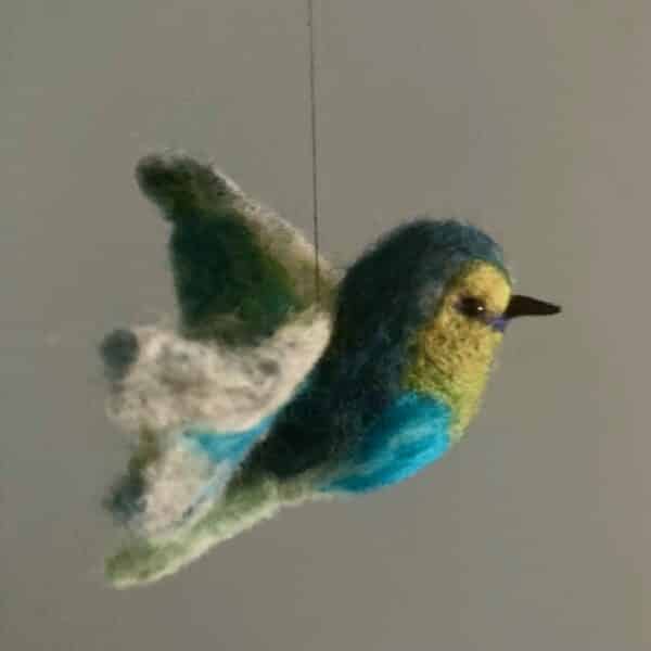 one of a kind vogeltje van vilt "fly away with me"
