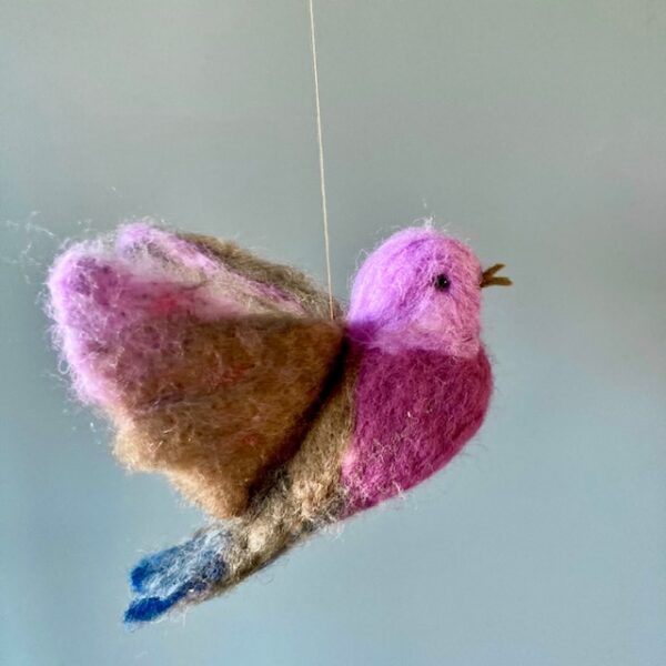 one of a kind vogeltje van vilt "heather joy